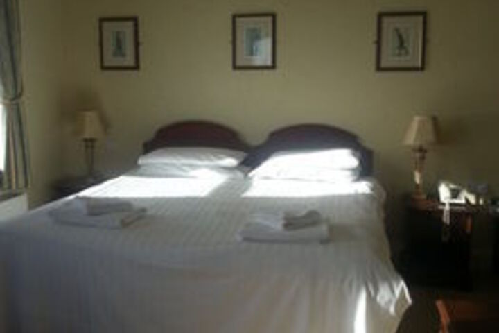 Room 10 of 35