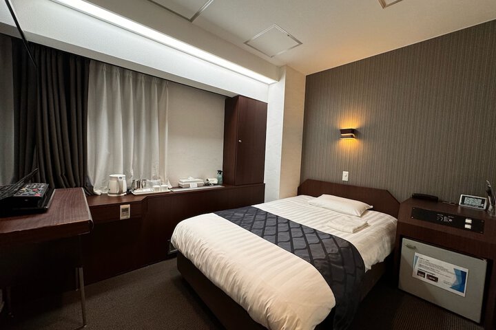 Room 16 of 87