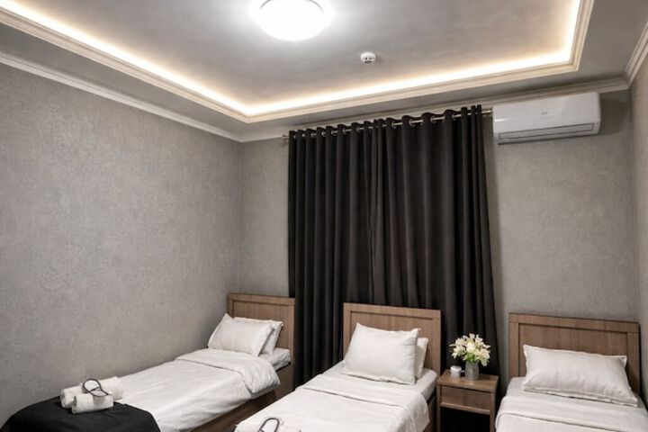 Room 2 of 5
