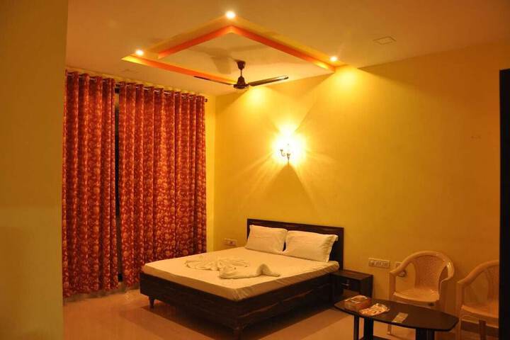 Room 16 of 16