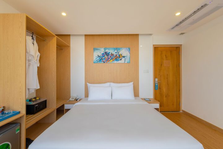 Room 20 of 65