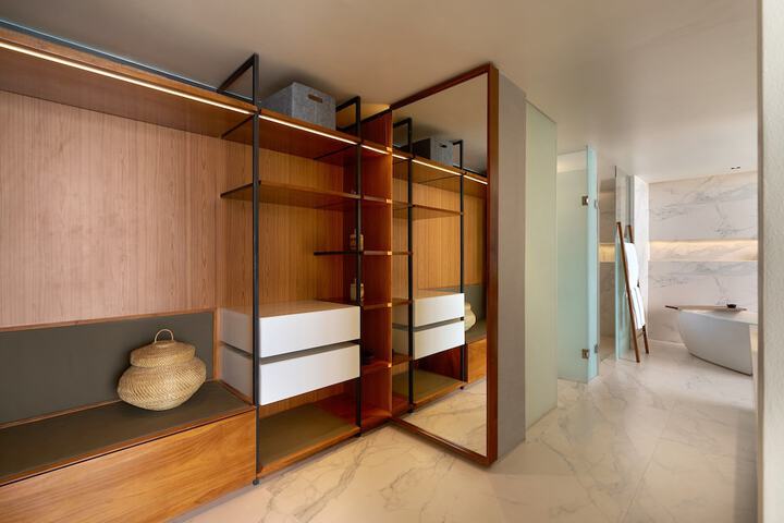 Room 30 of 117