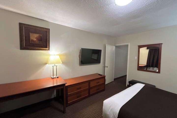 Room 13 of 51
