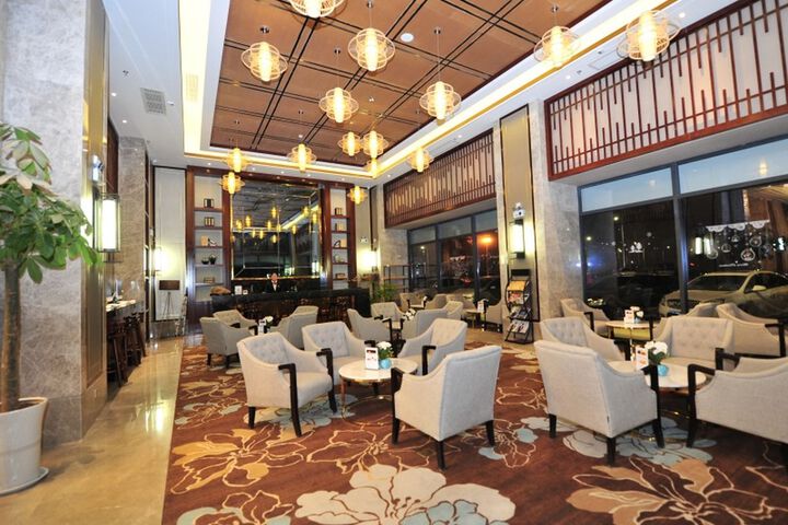 Dining 6 of 7