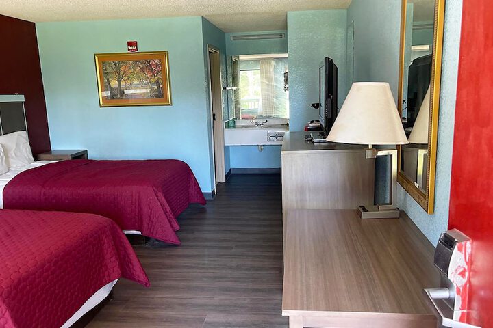 2 Double Beds (4 of 14)