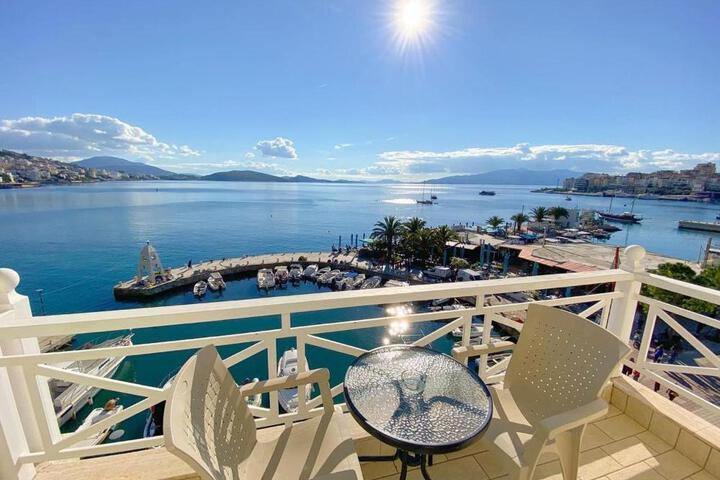 Sun N Blue Hotel