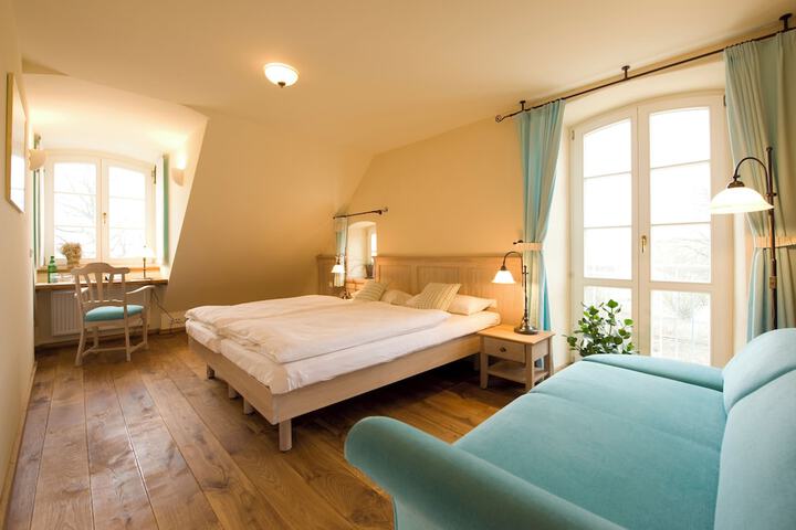 Room 47 of 71