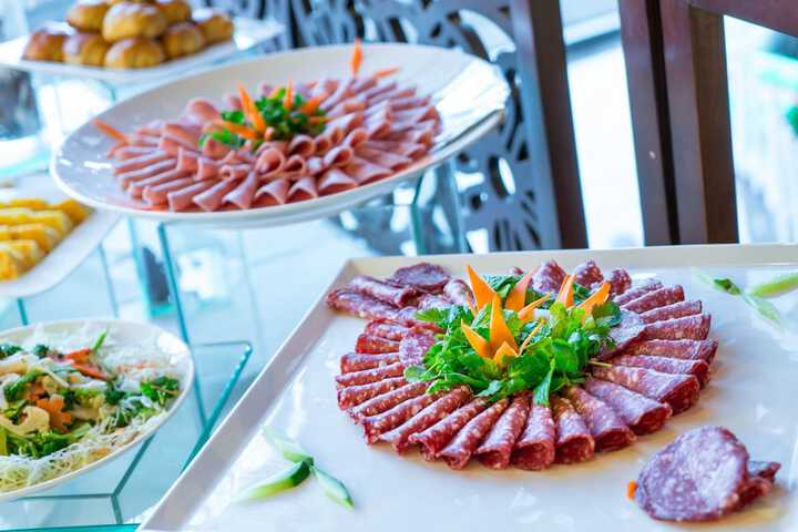 Dining Photos