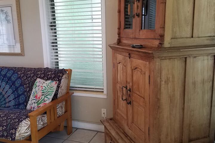 Room 152 of 218