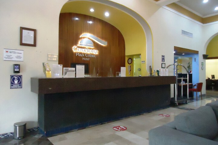 Entrance & Lobby