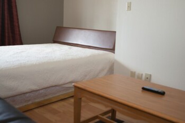 Room 17 of 18