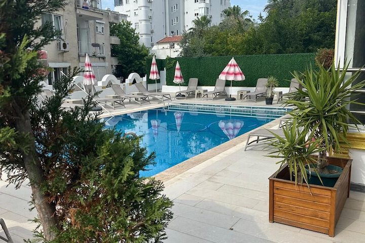 Hotel 85 of 93