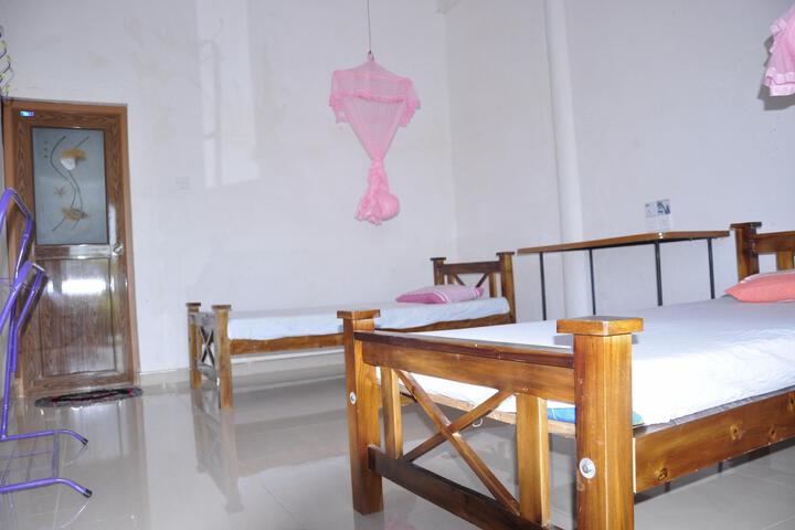Room 3 of 5