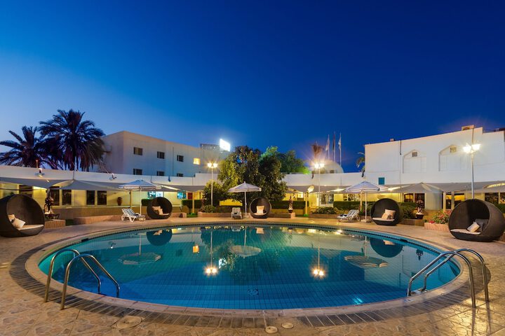 Pools & Facilities