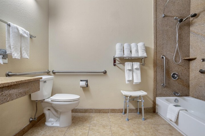 Room 30 of 41