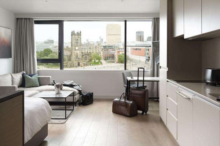 Room 4 of 70