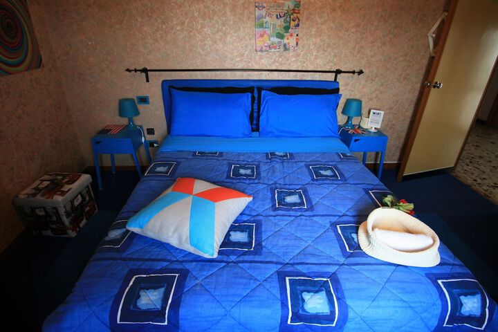Room 7 of 31