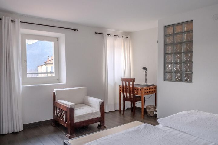 Room 13 of 29