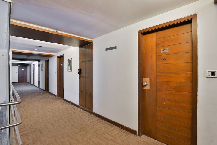 Ballroom/Hall 5 of 10
