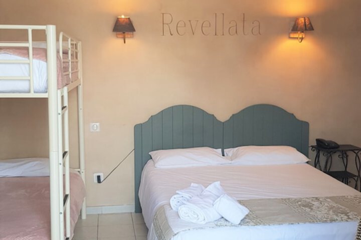 Room 14 of 34
