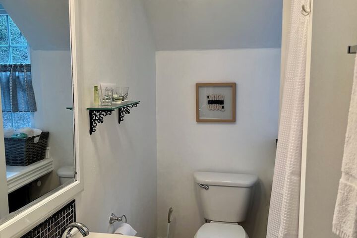 Room 42 of 65