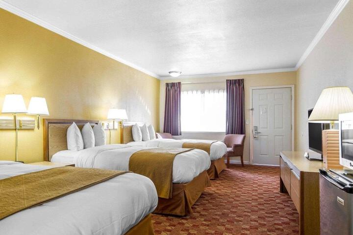 2 Double Bed (2 of 18)