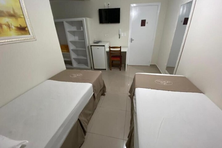 Room 11 of 35