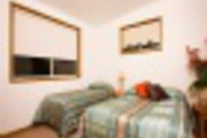 Room 51 of 180
