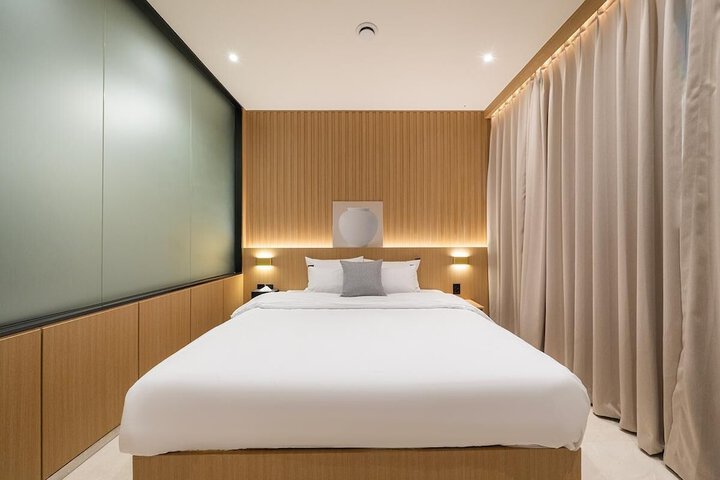 Room 41 of 73