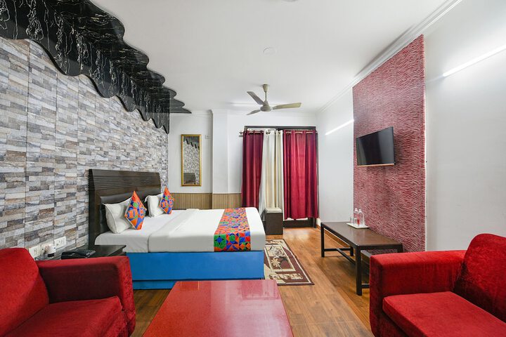 Room 18 of 31