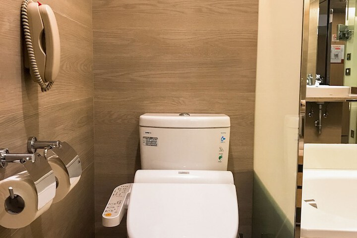 Room 59 of 93