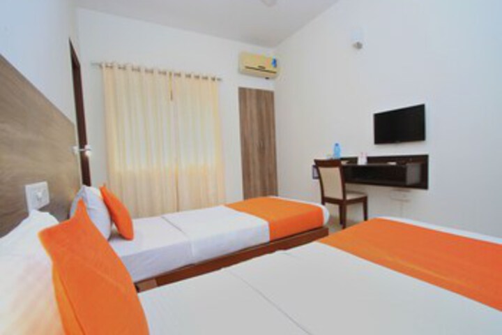 Room 16 of 16