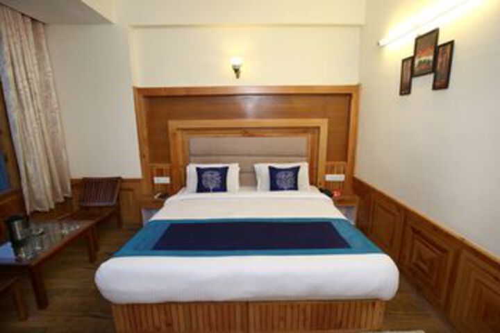 Room 8 of 25