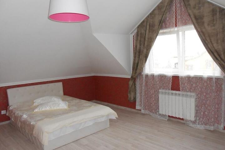 Room 14 of 30