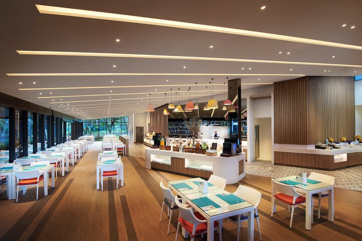 Dining 140 of 175