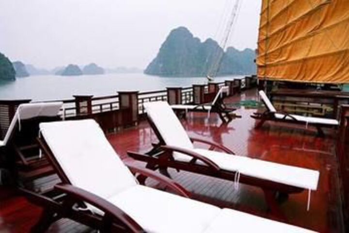 Sundeck 64 of 64