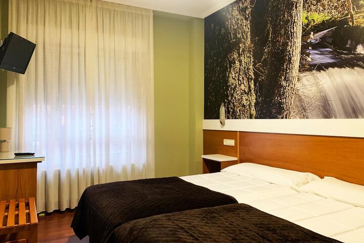 Room 8 of 22