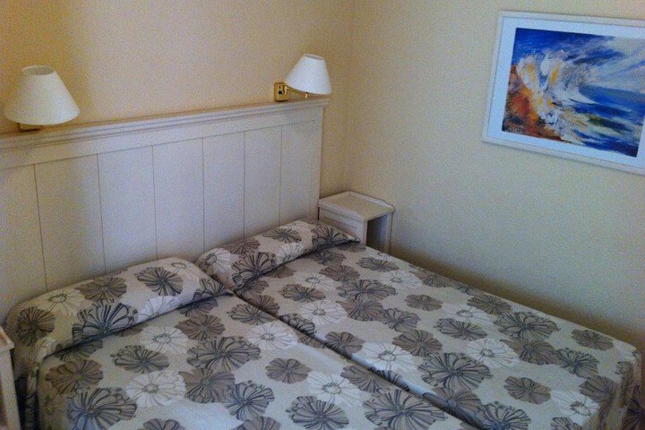 Room 11 of 43