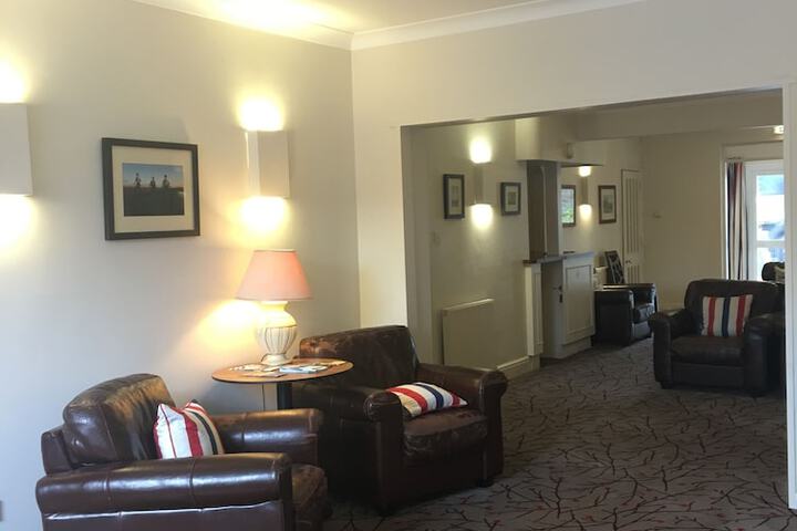 Hotel Interior 6 of 47