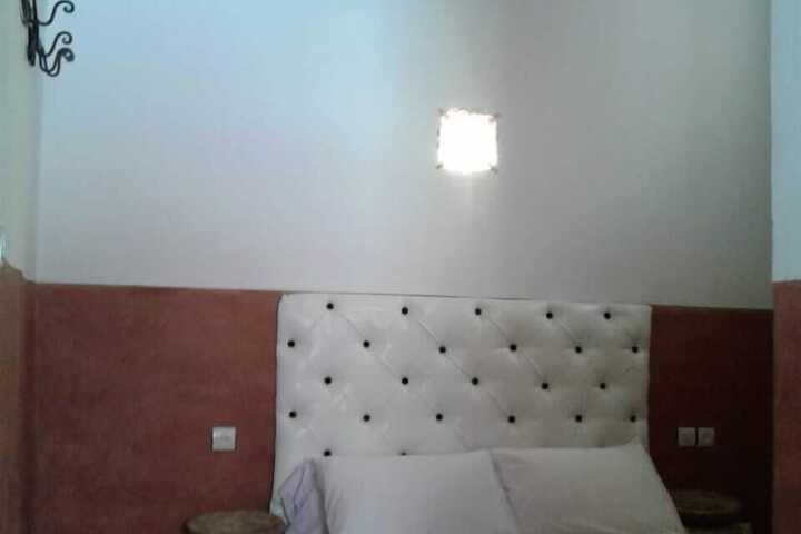Room 5 of 40