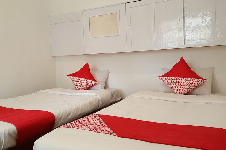 Room 12 of 50