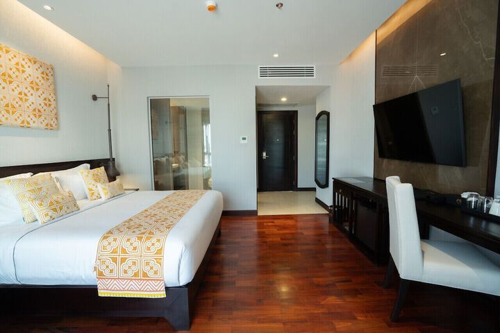 Room 26 of 125