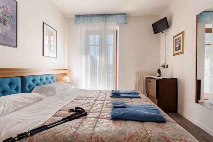 Room 17 of 65