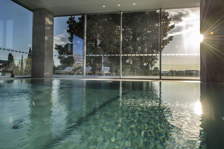 Pool 119 of 310