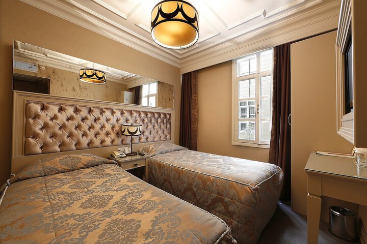 Room 21 of 58