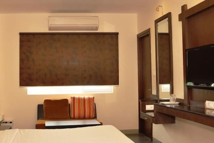 Room 14 of 50