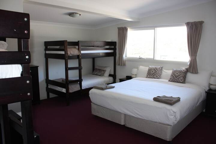 Room 22 of 43