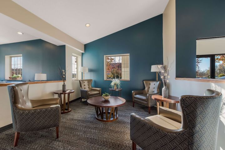 Entrance & Lobby