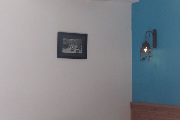 Room 7 of 32