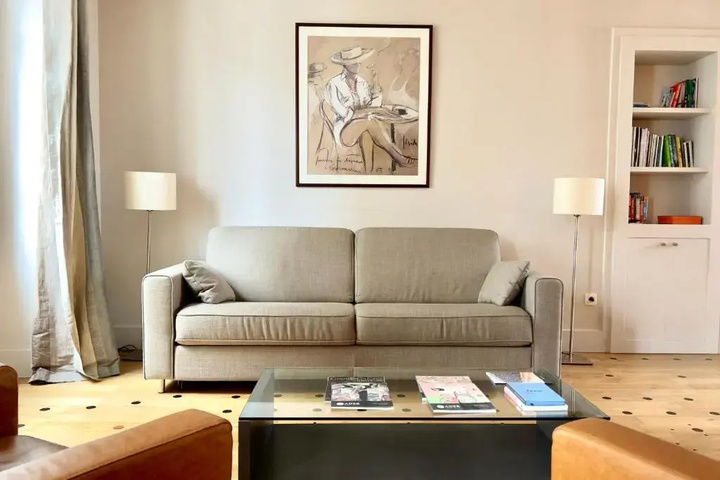 Room 4 of 20
